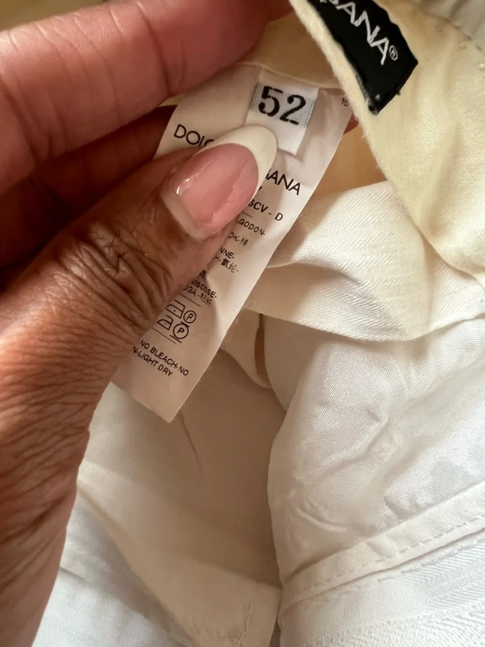 Authentic Dolce & Gabbana White Tuxedo-Style Pants with Black Side Stripe. IT 52 - Picture 5 of 5